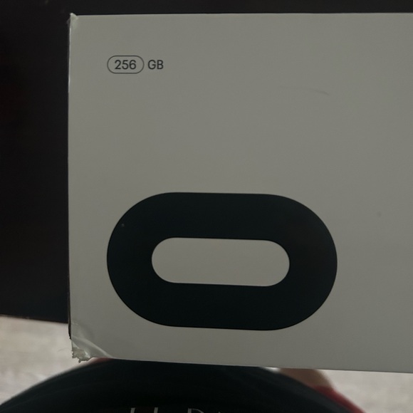 OCU LUS VR Headset Packaging with Black and White Design